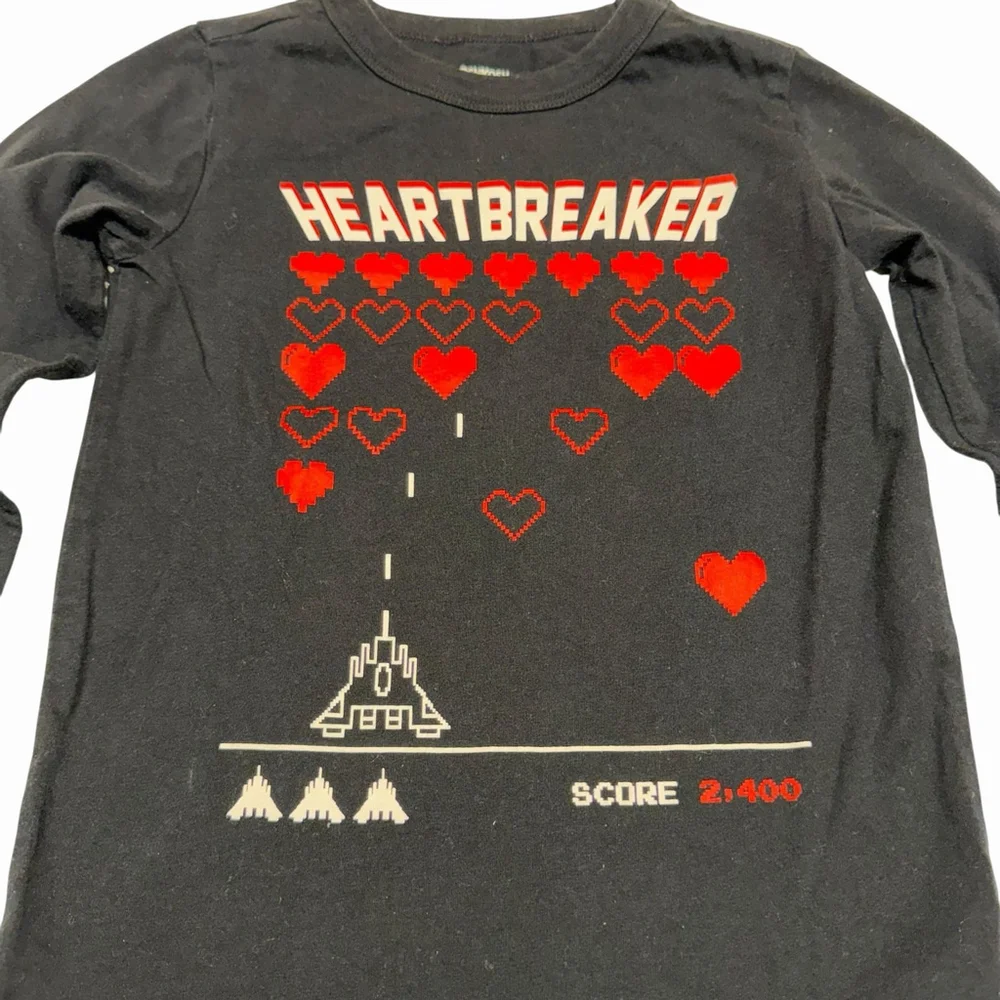 Oshkosh Boys Black Long Slv Graphic Tee Heartbreaker Arcade Game Shirt Size 4/5‎